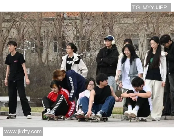 上海滑板队荣登滑板比赛经验排行榜首位展现实力与团队精神