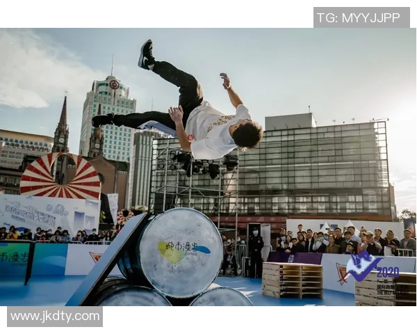 南京极限运动嘉年华滑板队精彩表现评析速度与技巧的完美结合