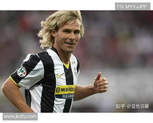 西班牙爆炸头足球明星的传奇故事与辉煌成就揭秘 西班牙爆炸头足球明星的传奇故事与辉煌成就揭秘